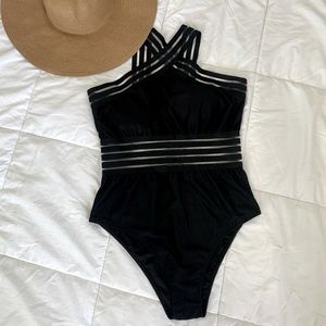 🌸NEW LISTING 🌟NWOT🌟 Black Sexy Cutout One Piece Bathing Suit